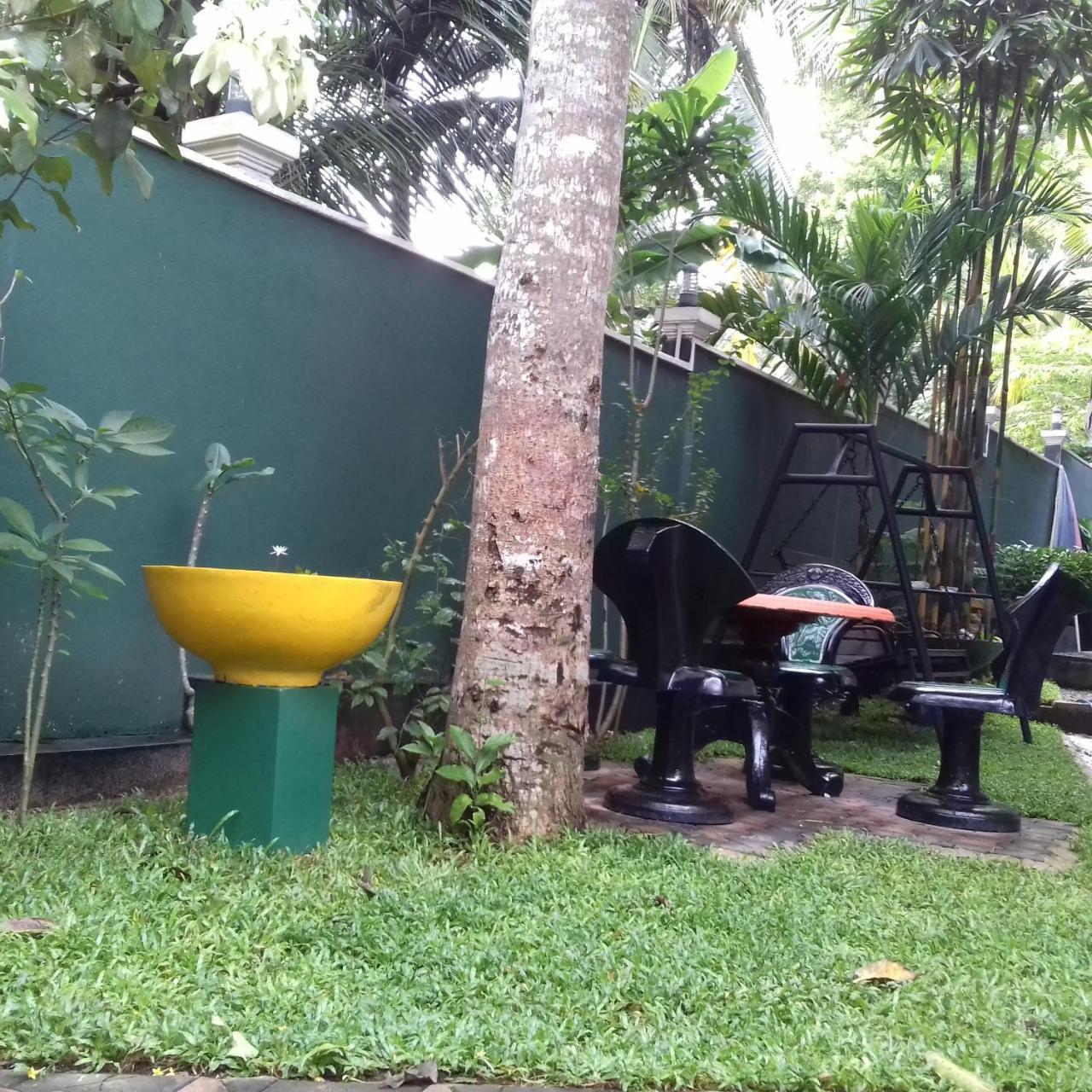 Rainbow Guest House Hikkaduwa Exterior foto